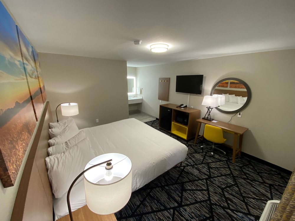 Days Inn By Wyndham Lake Charles 13/32