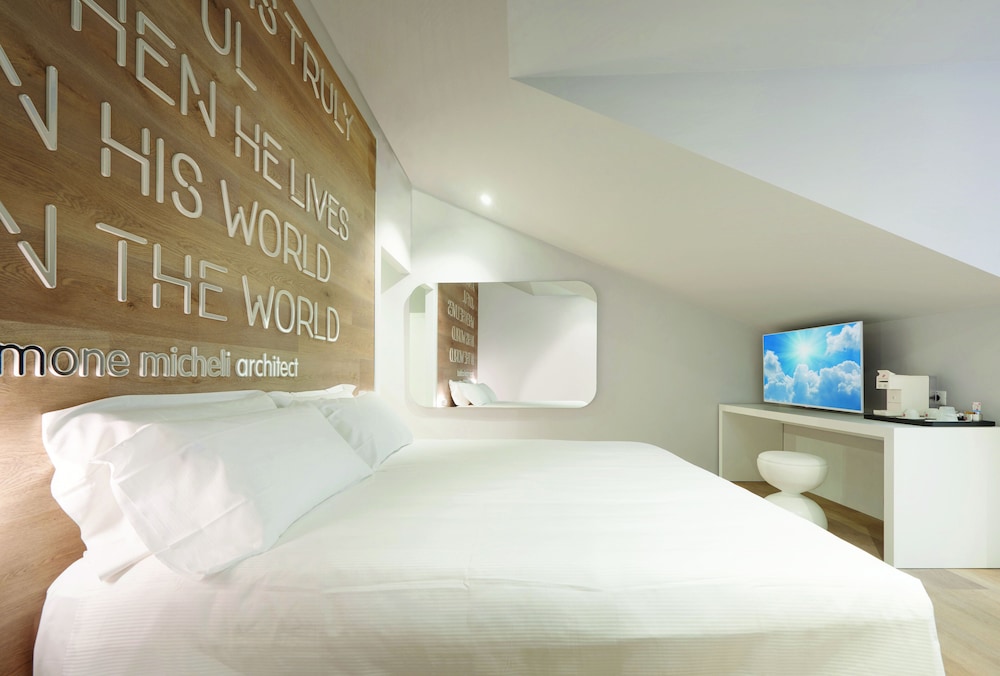 YouMe Design Place Hotel 24/43