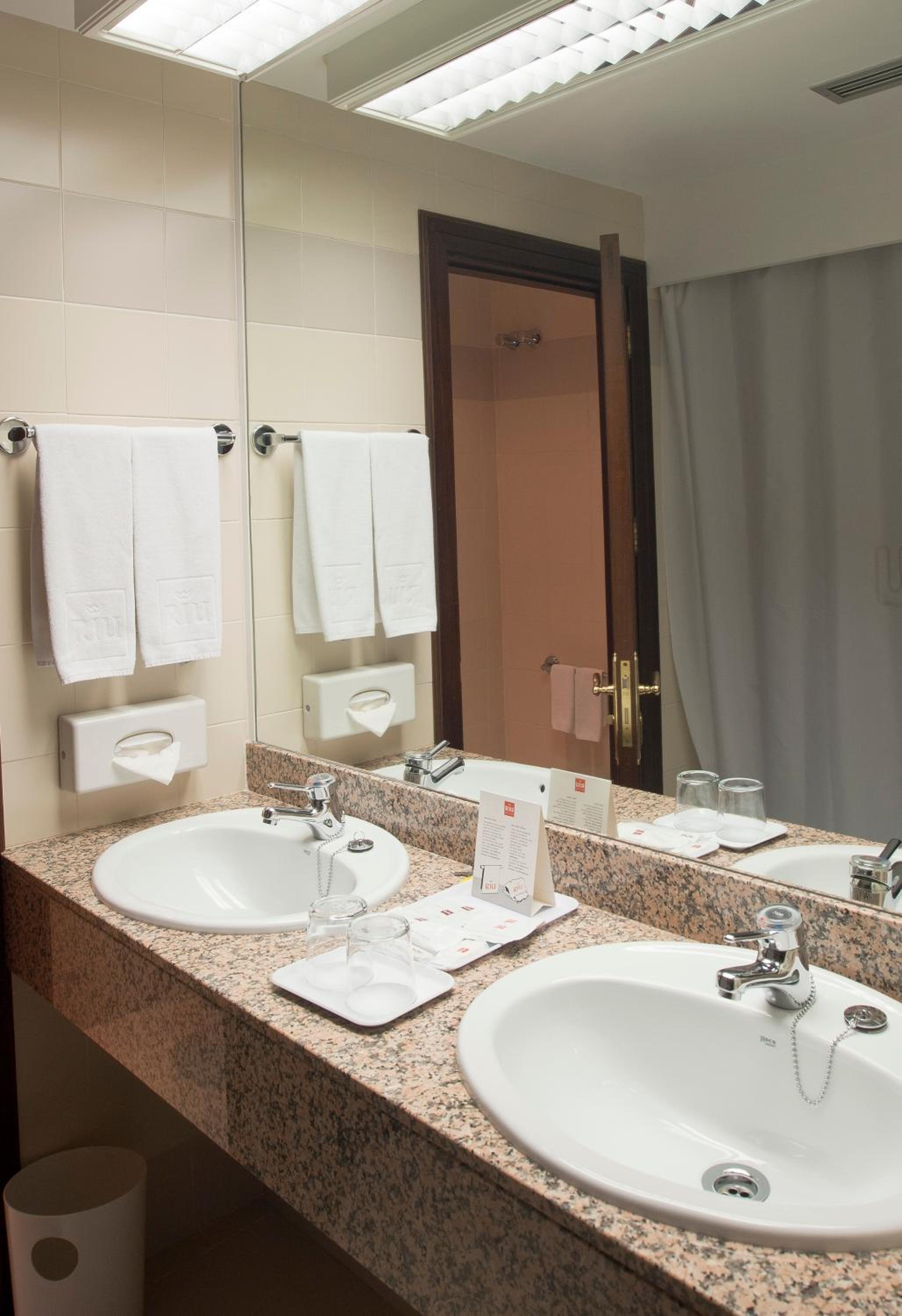 Hotel Riu Fluvia 50/50