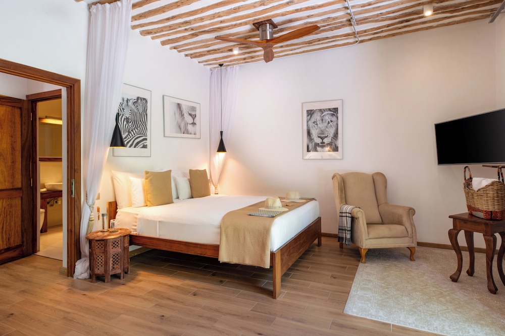 2 Bedrooms, Quadruple, Twin Beds, Pool Access, Garden Area، Zanzibar White Sand Luxury Villas Spa 4/10