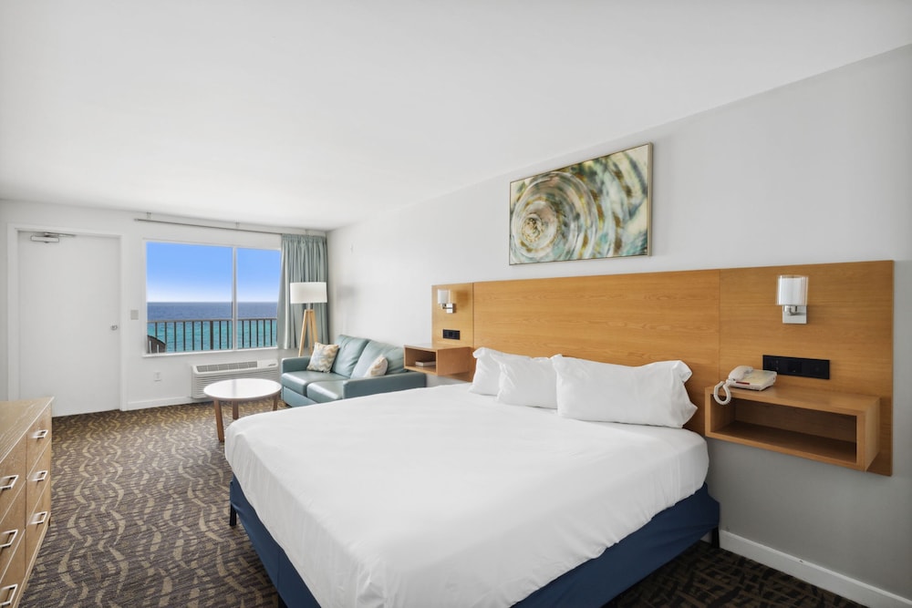 CLASSIC, KING BED, BEACH FRONT