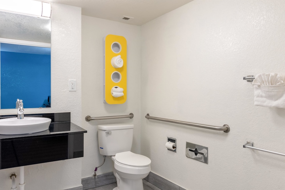 Motel6 North Little Rock, AR - McCain 51/56