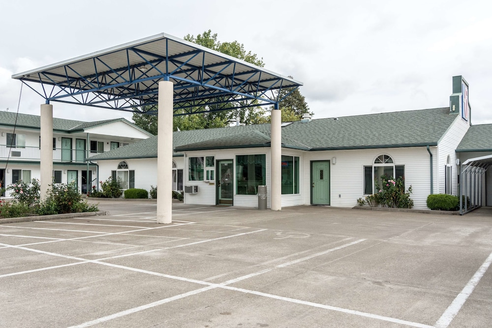 Motel6 Albany, OR 38/44