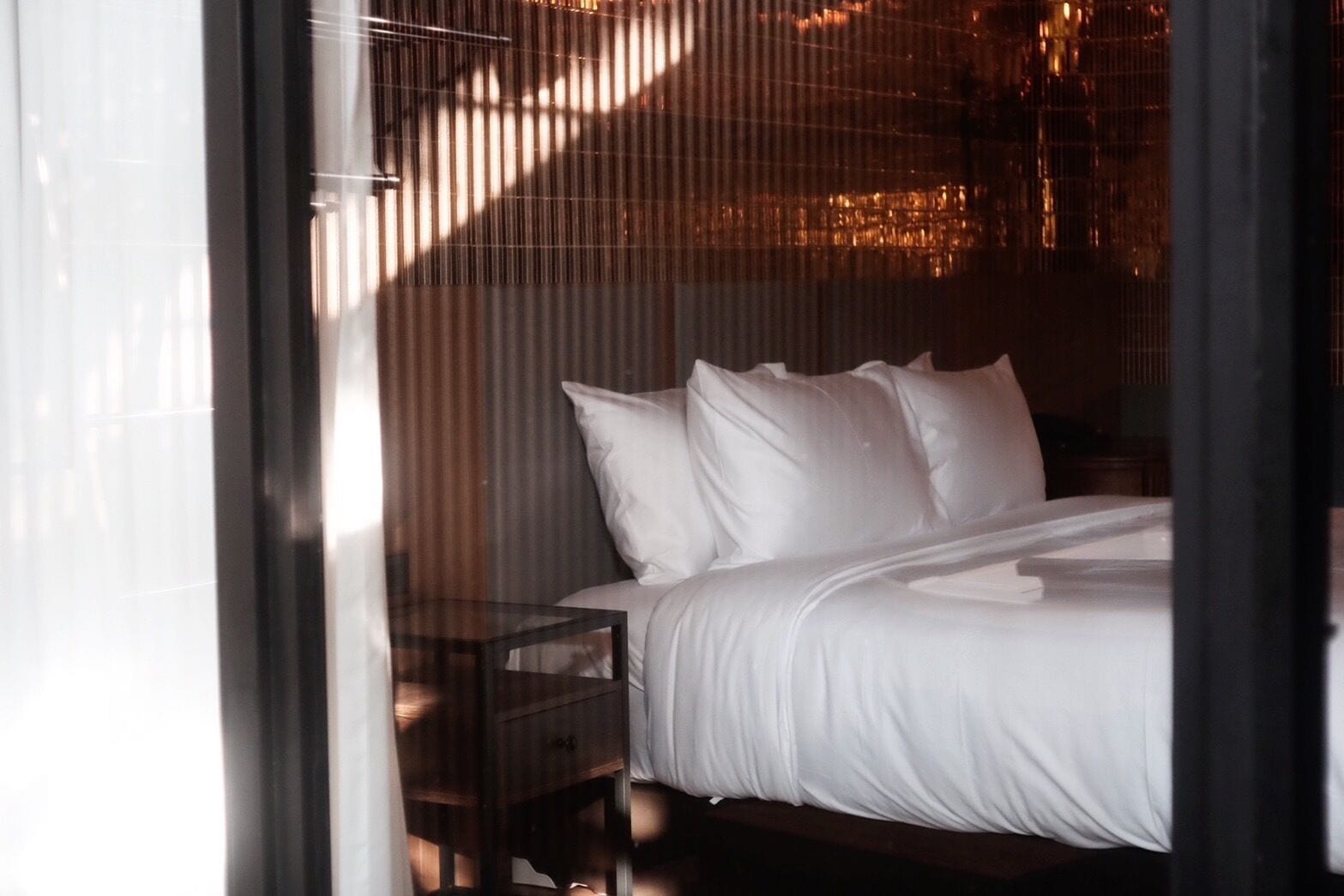 LUXURY, STUDIO, SUITE, KING BED