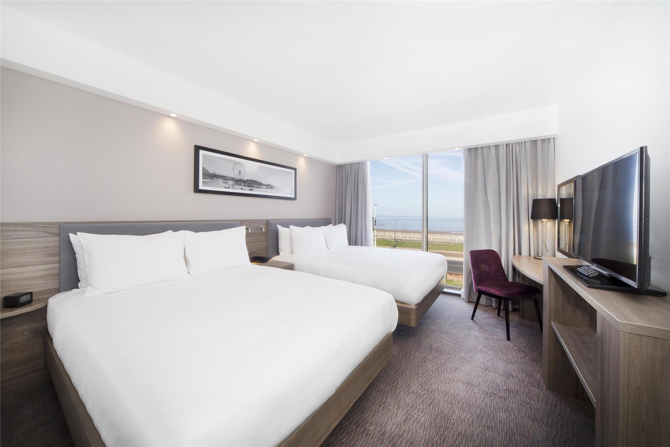ROOM, 2 DOUBLE BEDS, SEA VIEW