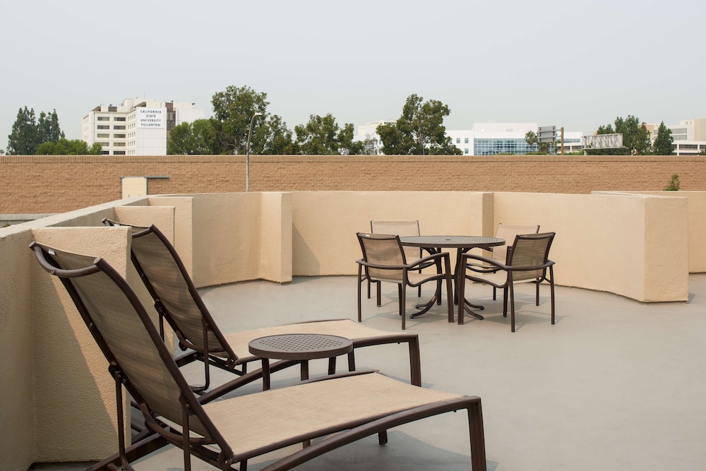 Doubletree By Hilton Fullerton Ca 34/45