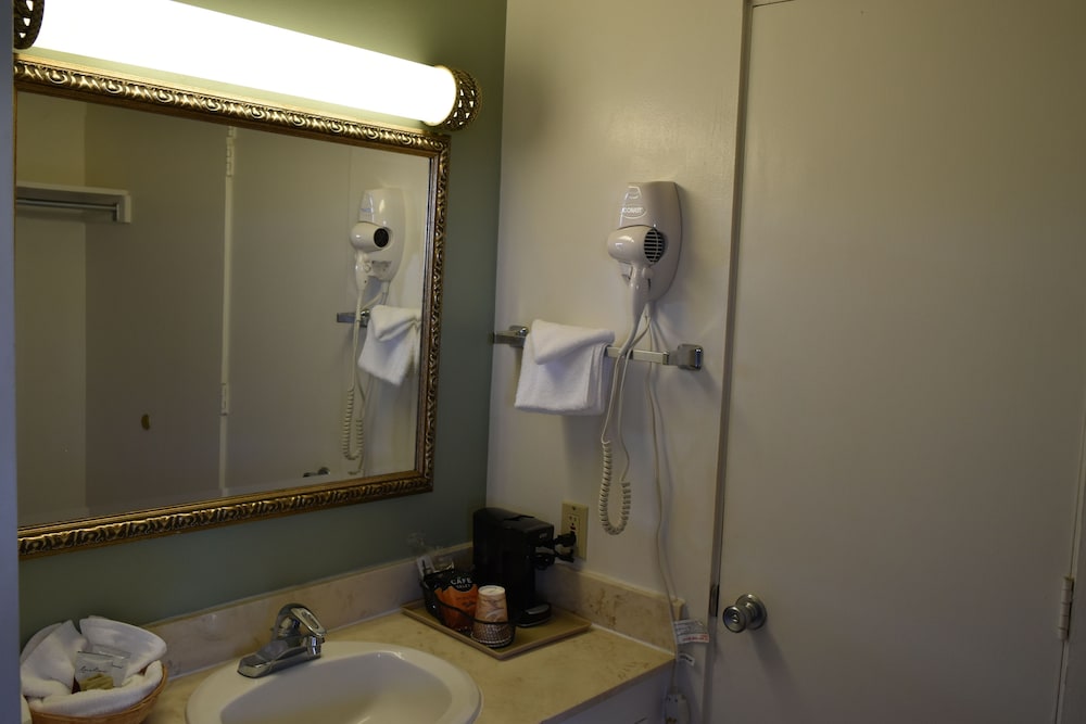 Travelodge by Wyndham Red Bluff South of Redding 34/65