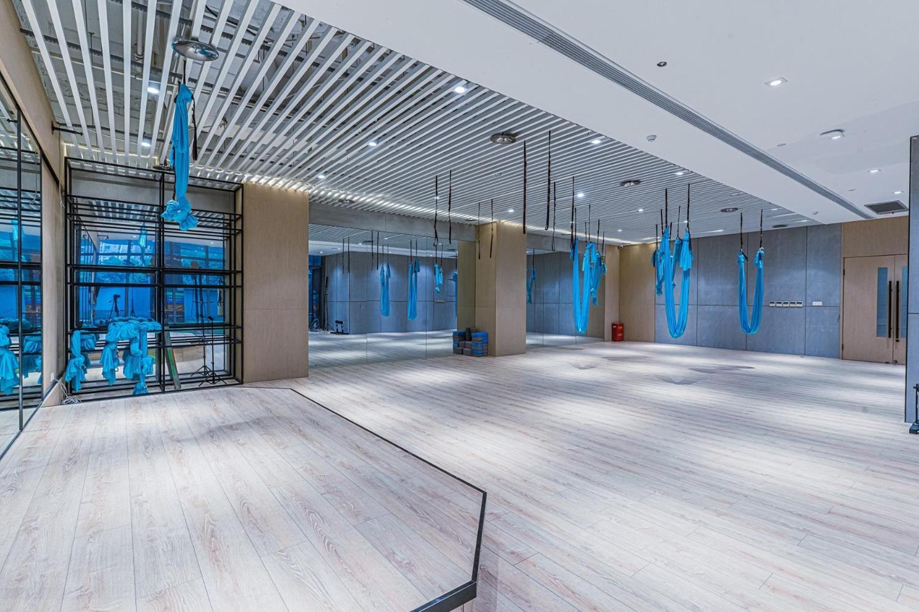 Hangbin Holiday Hotel 44/46