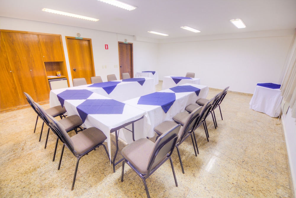 Hotel Dan Inn Uberaba & Convencoes 36/46