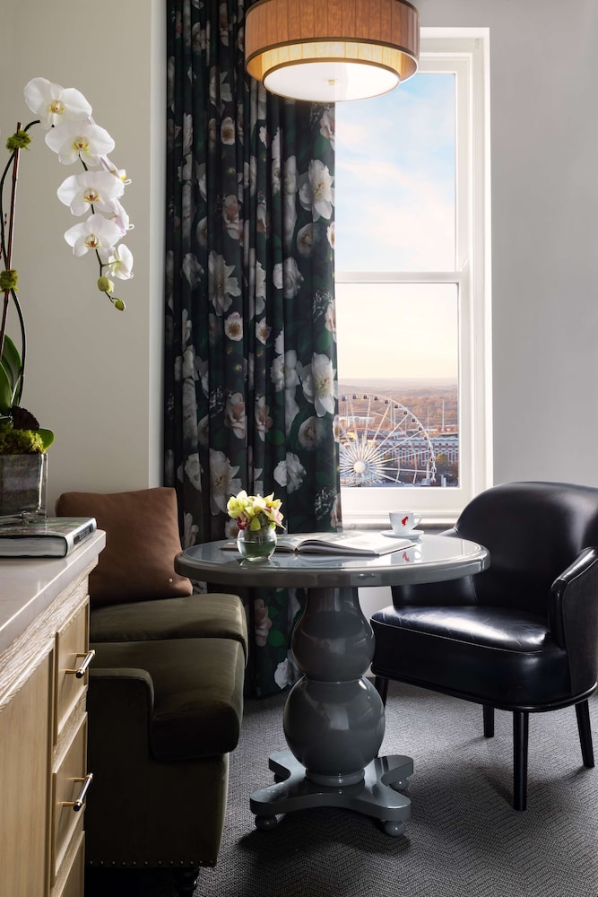 The Candler Hotel Atlanta Curio Collection by Hilton 34/55