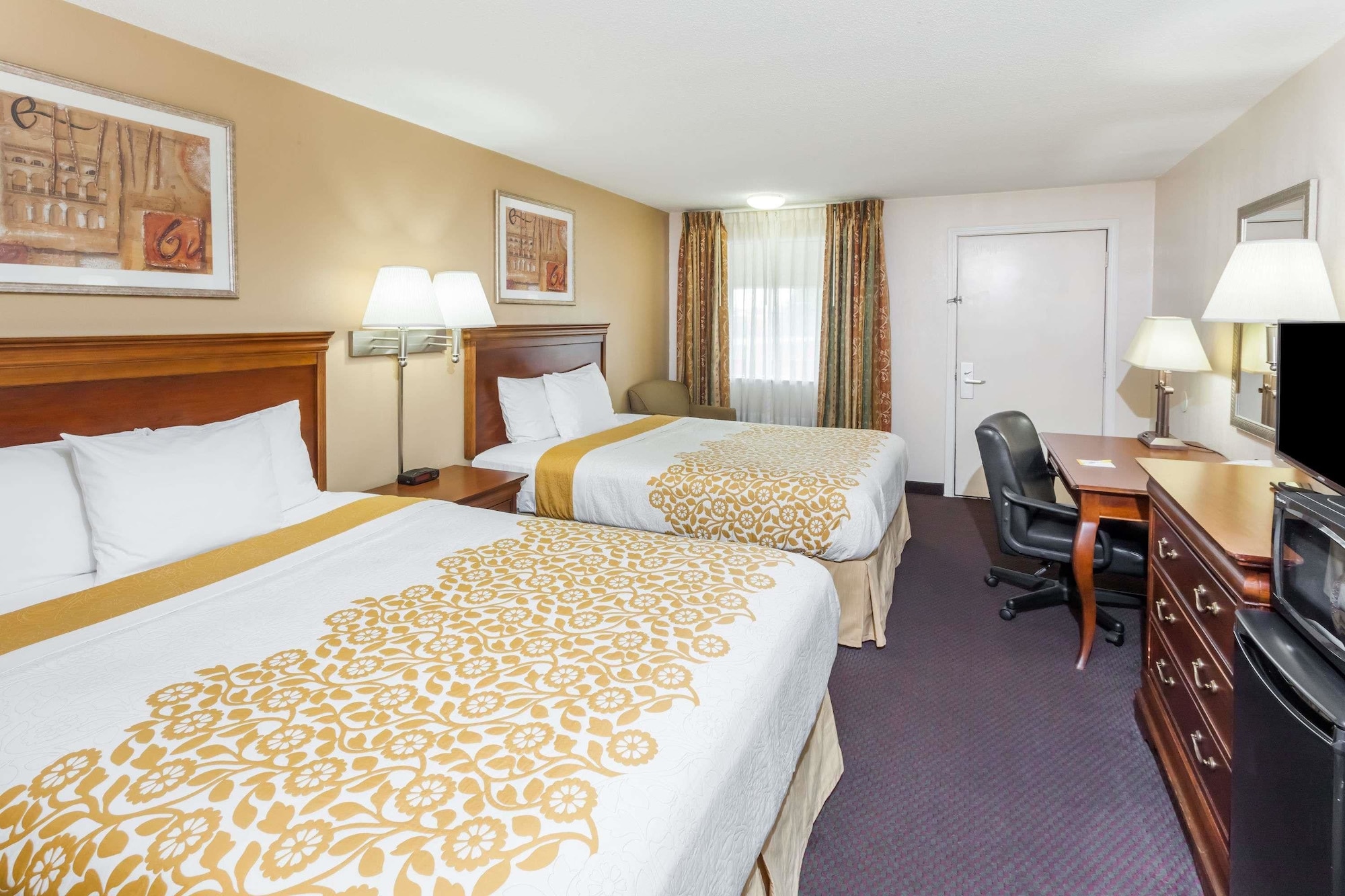 ROOM, 2 QUEEN BEDS