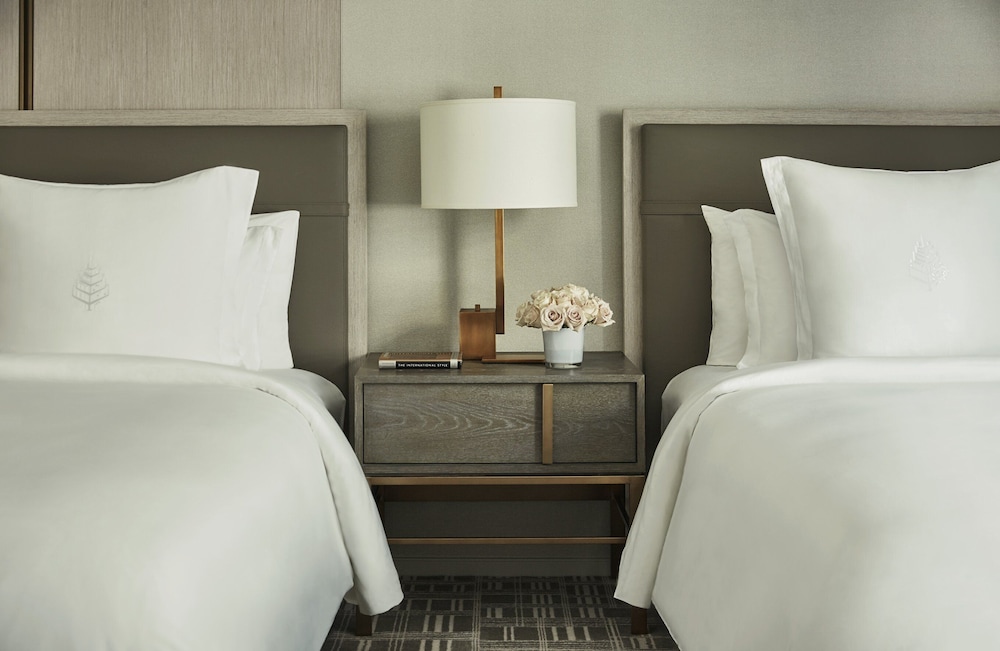 Four Seasons Hotel New York Downtown 18/80