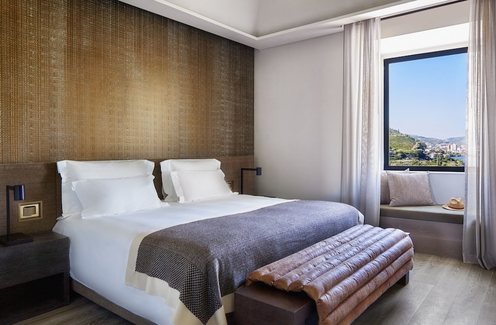 Junior Suite, Quintuple, King Bed