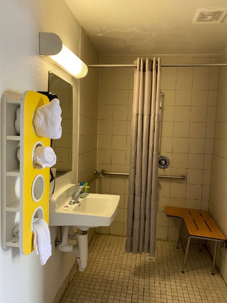 Motel6 Phoenix, AZ - West 25/45