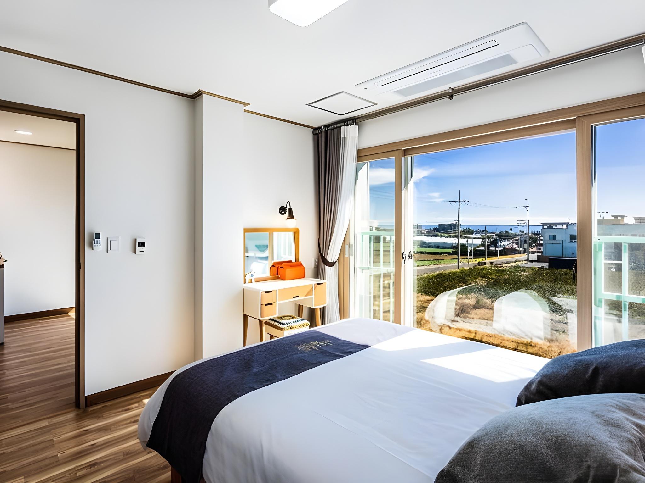 Semi Room, Suite, Futon Bed, Semi Double Bed