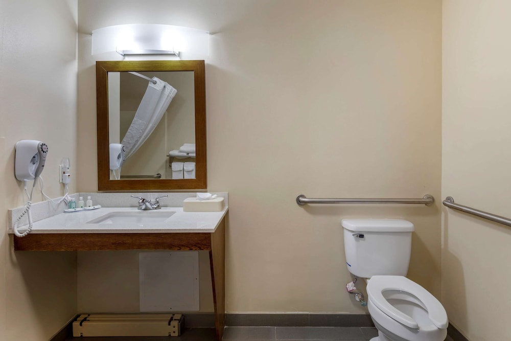 Quality Inn Seneca US-123 32/53
