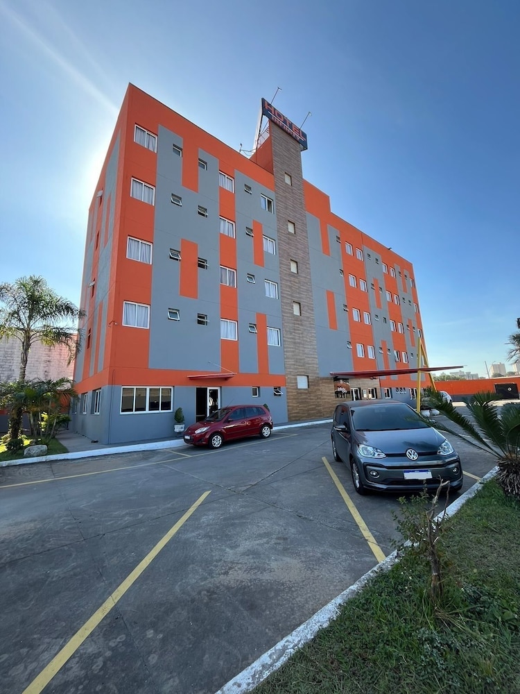 Hotel Infinity 32/36