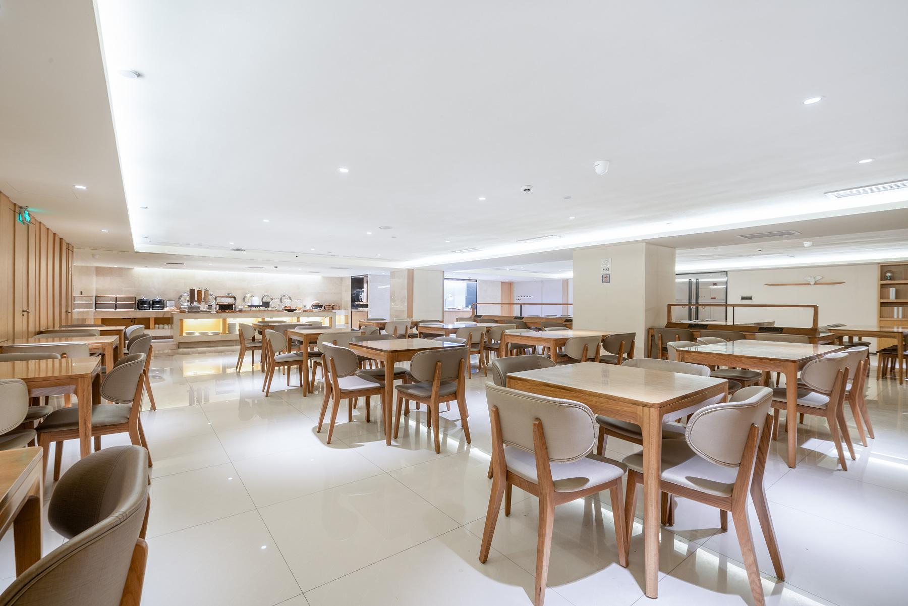 Ji Hotel (Guangzhou Tianhe East Railway Station) 39/50