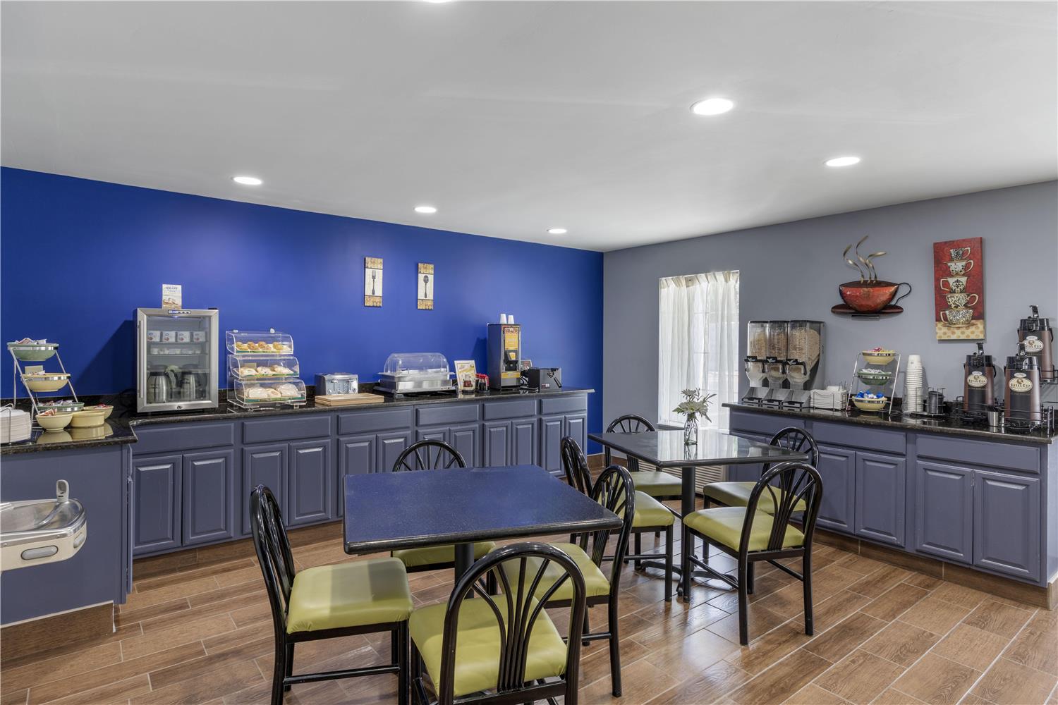 Surestay Plus Hotel By Best Western Asheboro 8/12