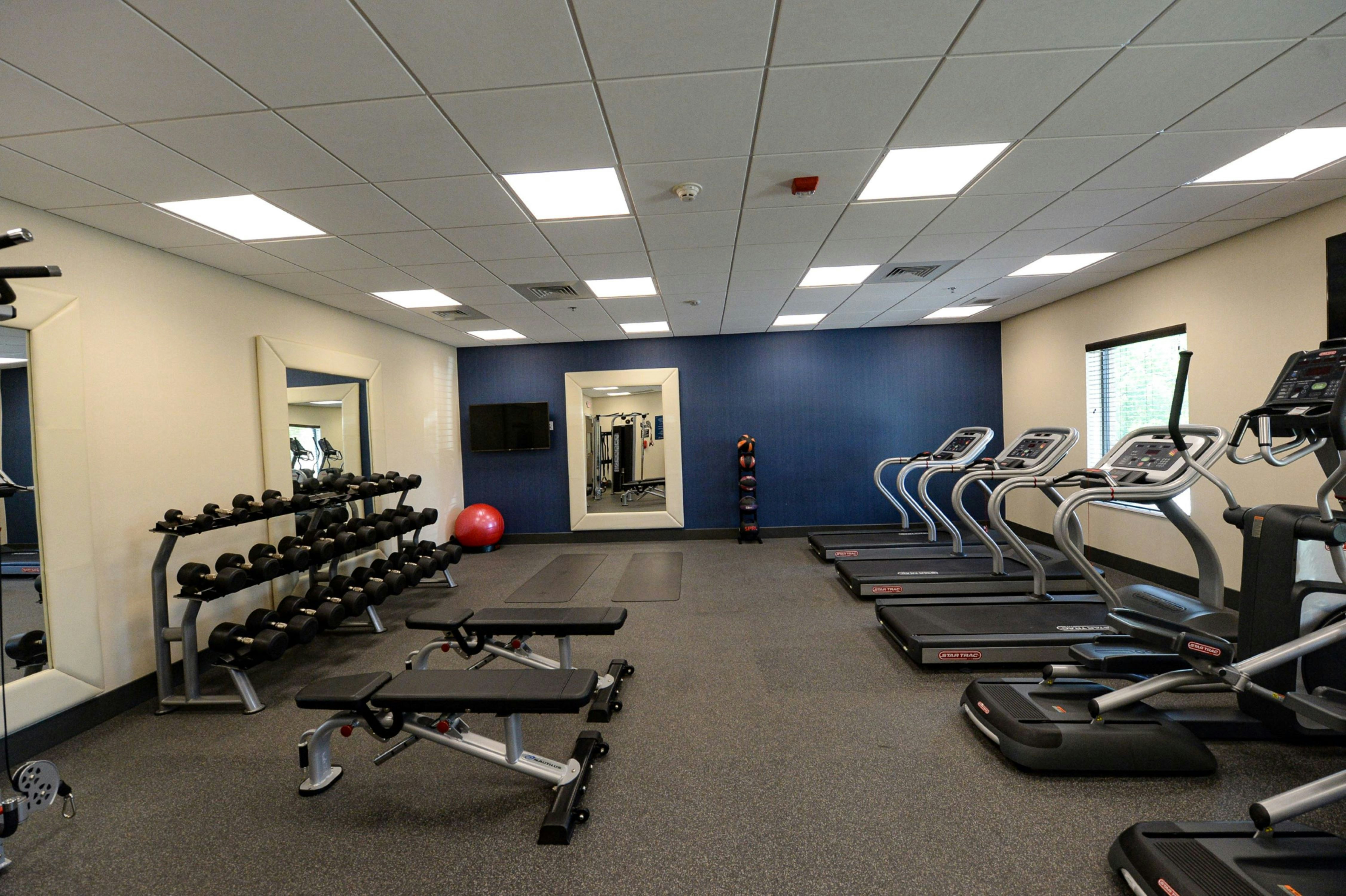Hampton Inn Suites Lenoir Nc 53/76