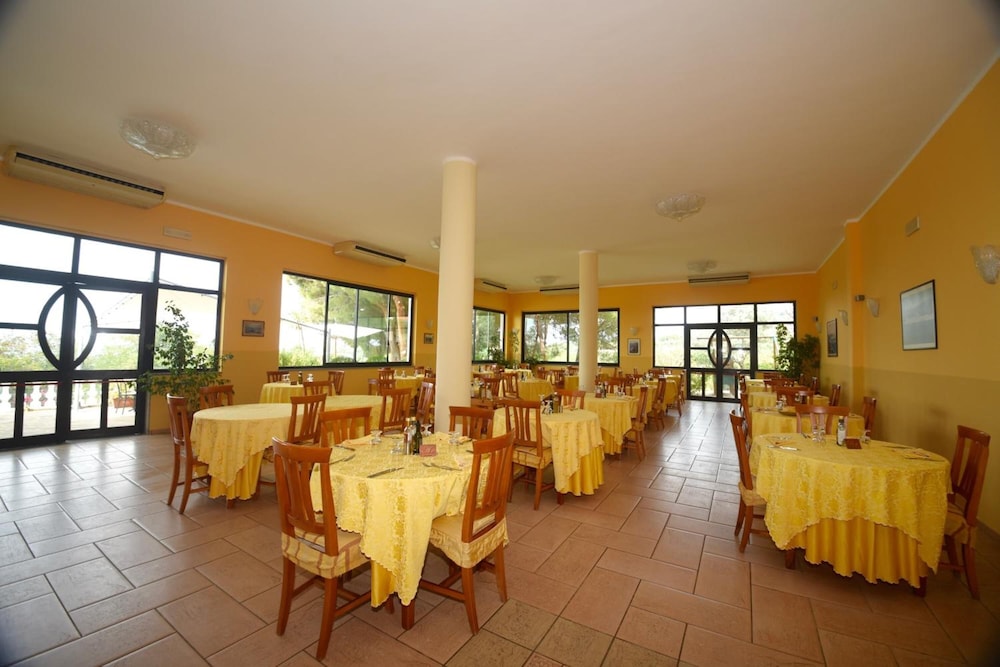 Villaggio Pineta Petto Bianco Hotel 31/60