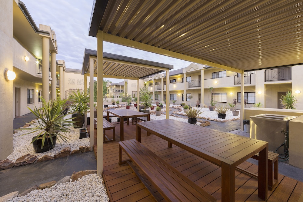 Best Western Plus Canberra Central Apartments 32/37