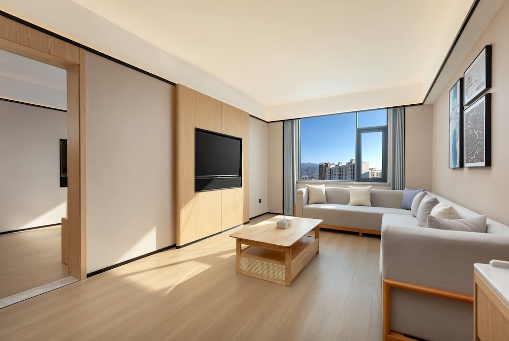 Days Inn by Wyndham Lincang Shuangjiang 10/16