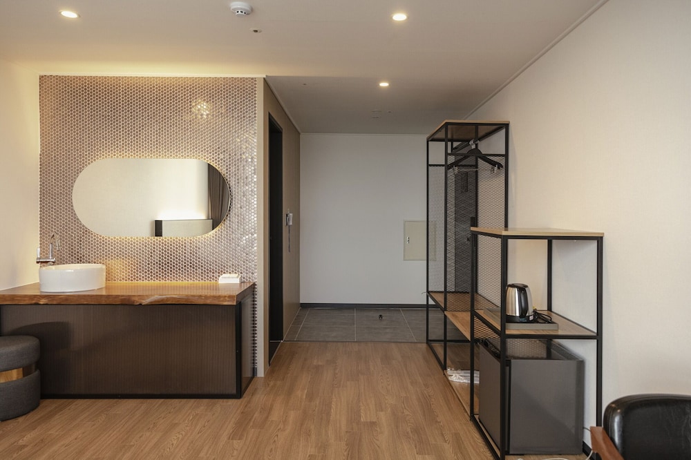 LeMain Hotel Seogwipo 6/39
