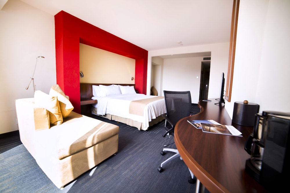 Holiday Inn Express Guadalajara Expo 21/72