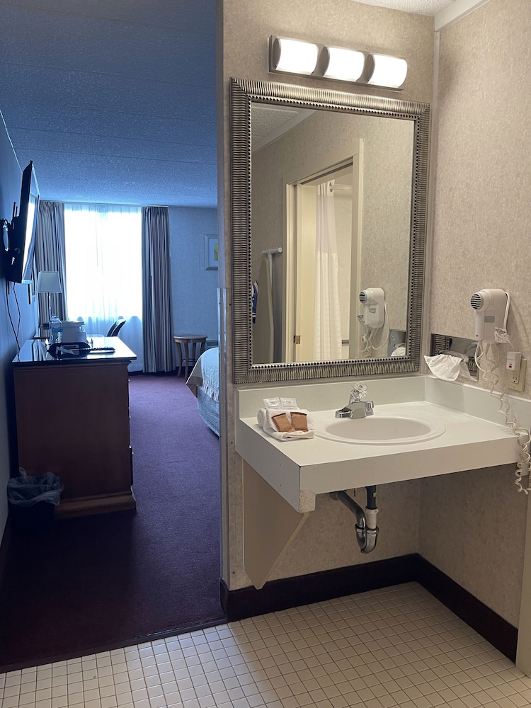 Bangor Grande Hotel and Conference Center 33/58