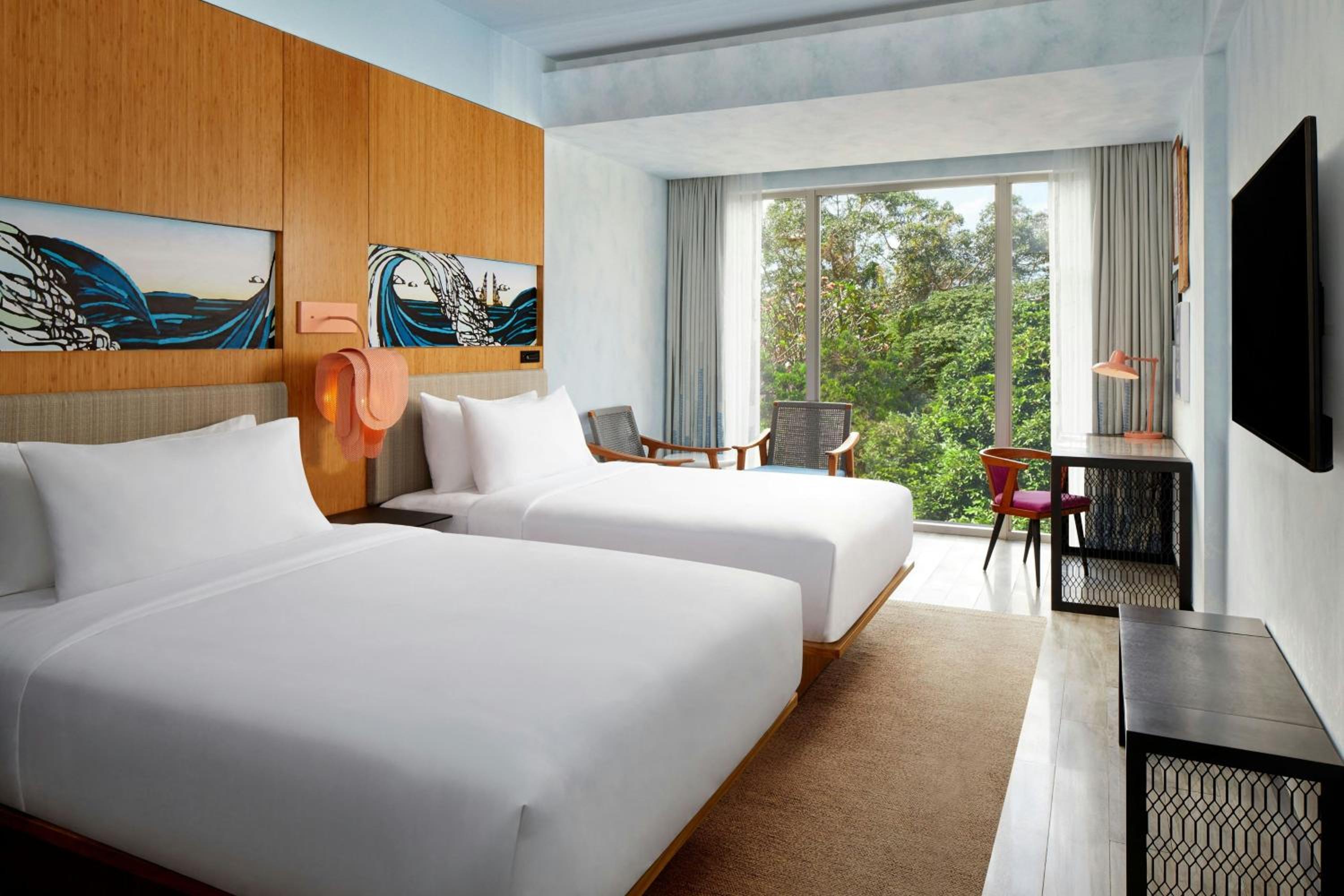 Aloft, Twin Beds, Large
