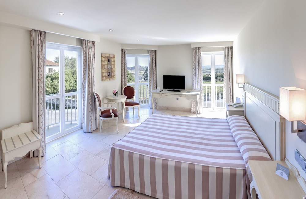 Gran Hotel Suances 8/34
