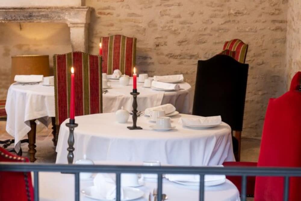 Hotel Des Remparts 60/67