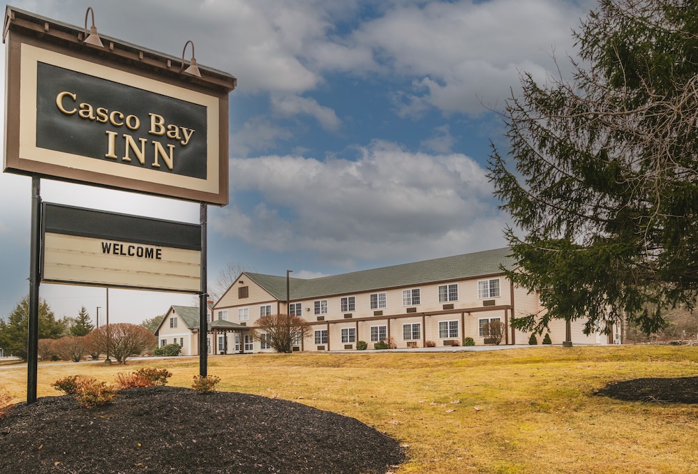Casco Bay Inn 44/50