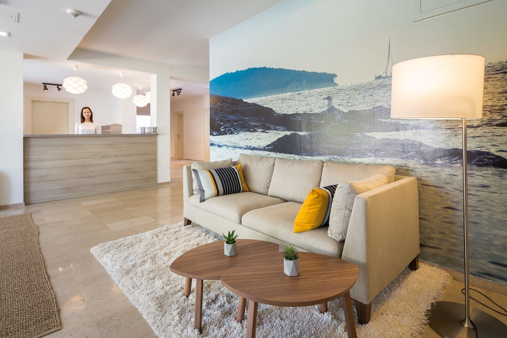 Villas Arausana Antonina 52/71