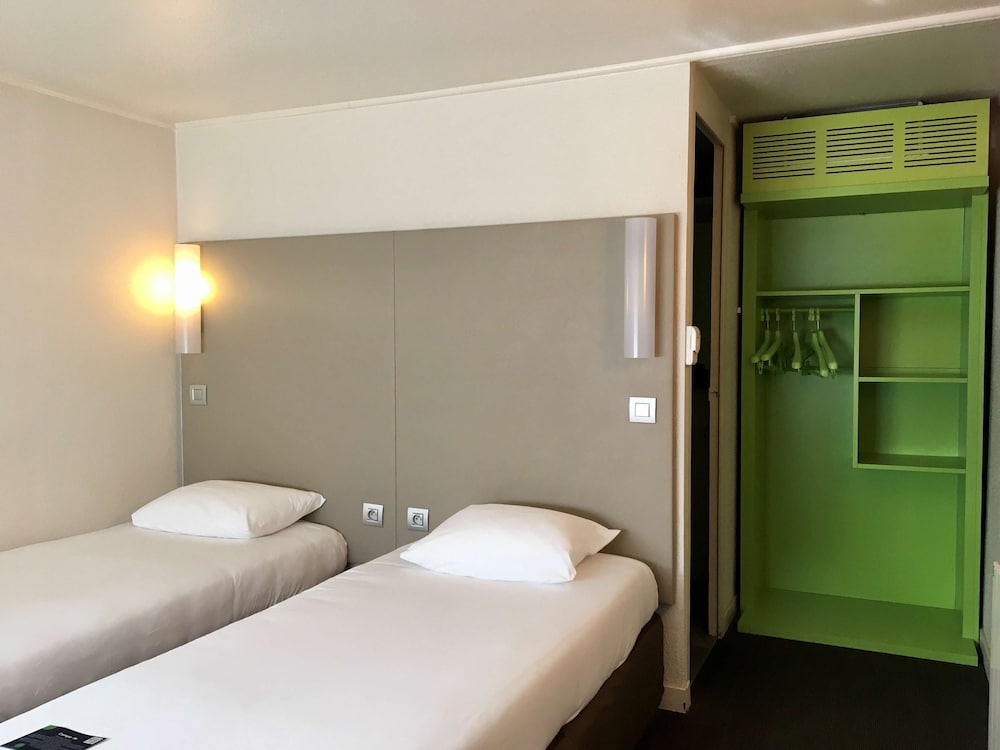 CAMPANILE AIX LES BAINS 25/65