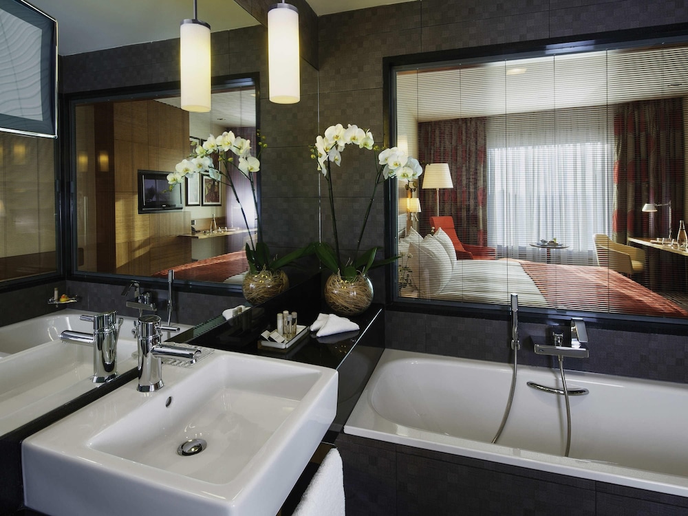 MOVENPICK ANKARA 77/77