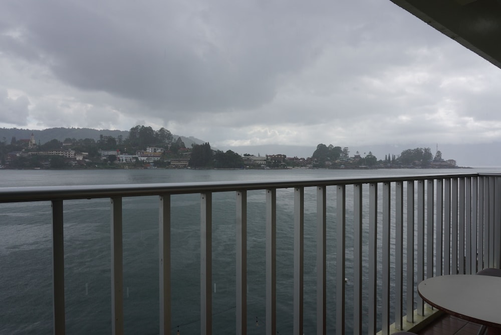 Siantar Hotel Parapat 2/44