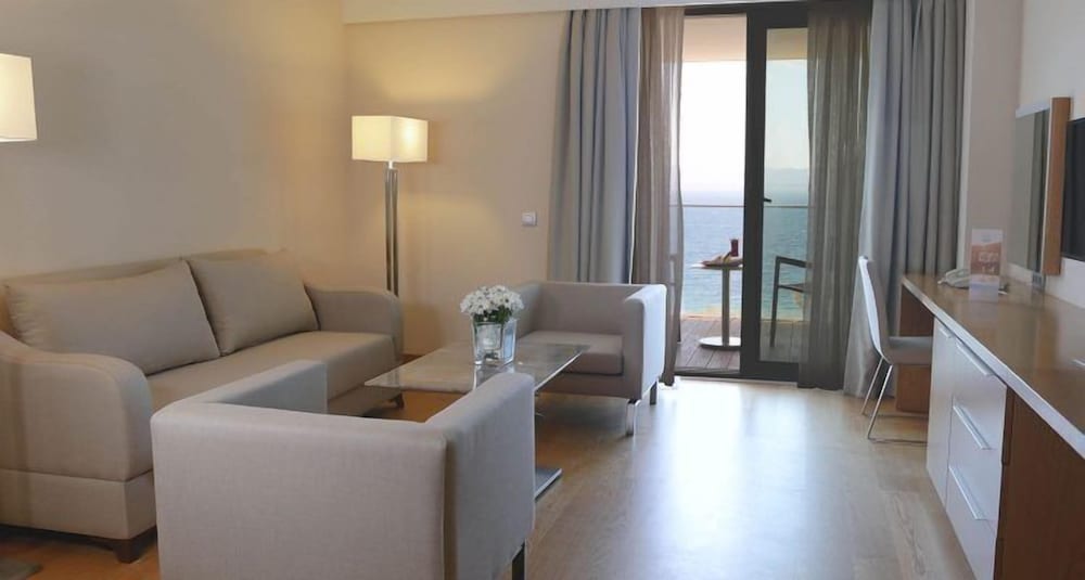 On Live Hotel 30/50