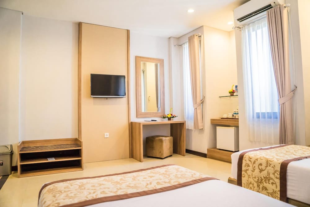 Puri Ayu Hotel 14/40