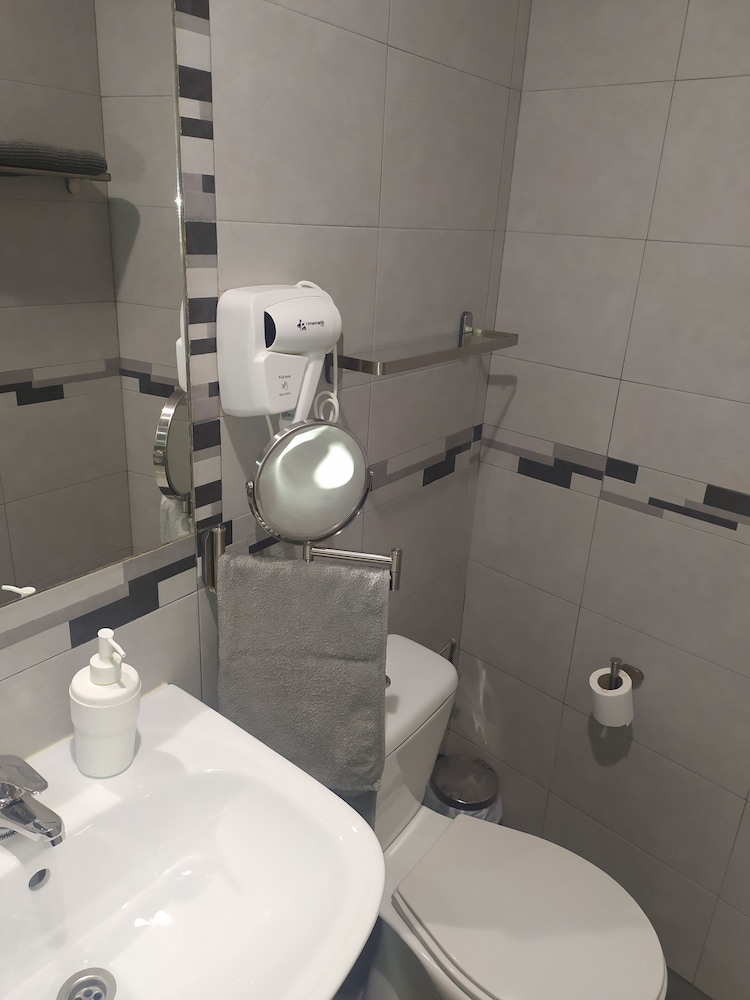 Pension Azahar 48/50