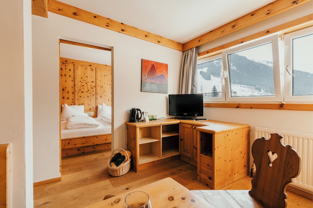 Hotel Gluecksschmiede 27/76