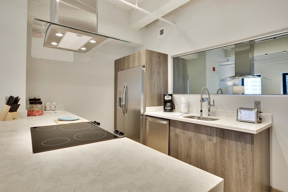 Etage Executive Living 4/72