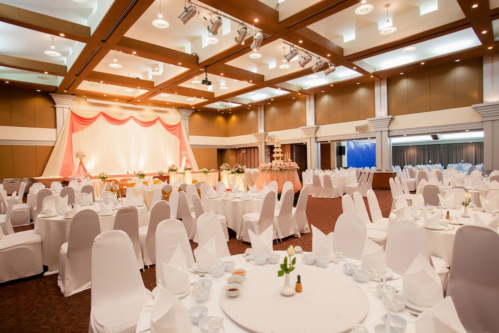PHUKET MERLIN HOTEL 53/67