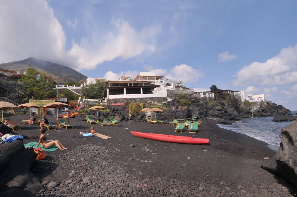 Villaggio Stromboli 30/50