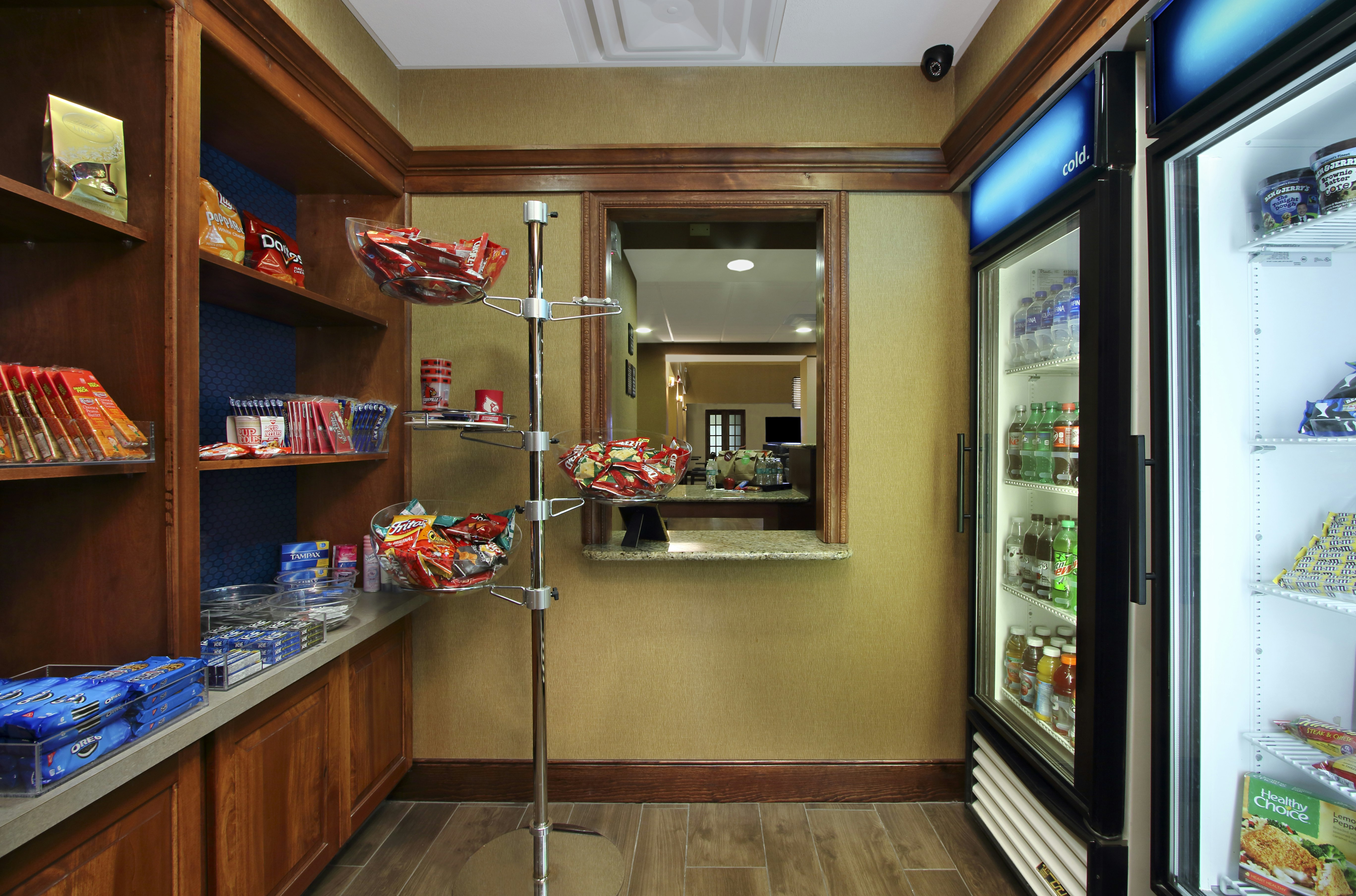 Hampton Inn & Suites Madisonville 15/20