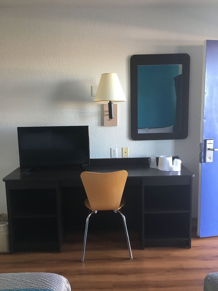 Motel6 Tucumcari, NM 58/71