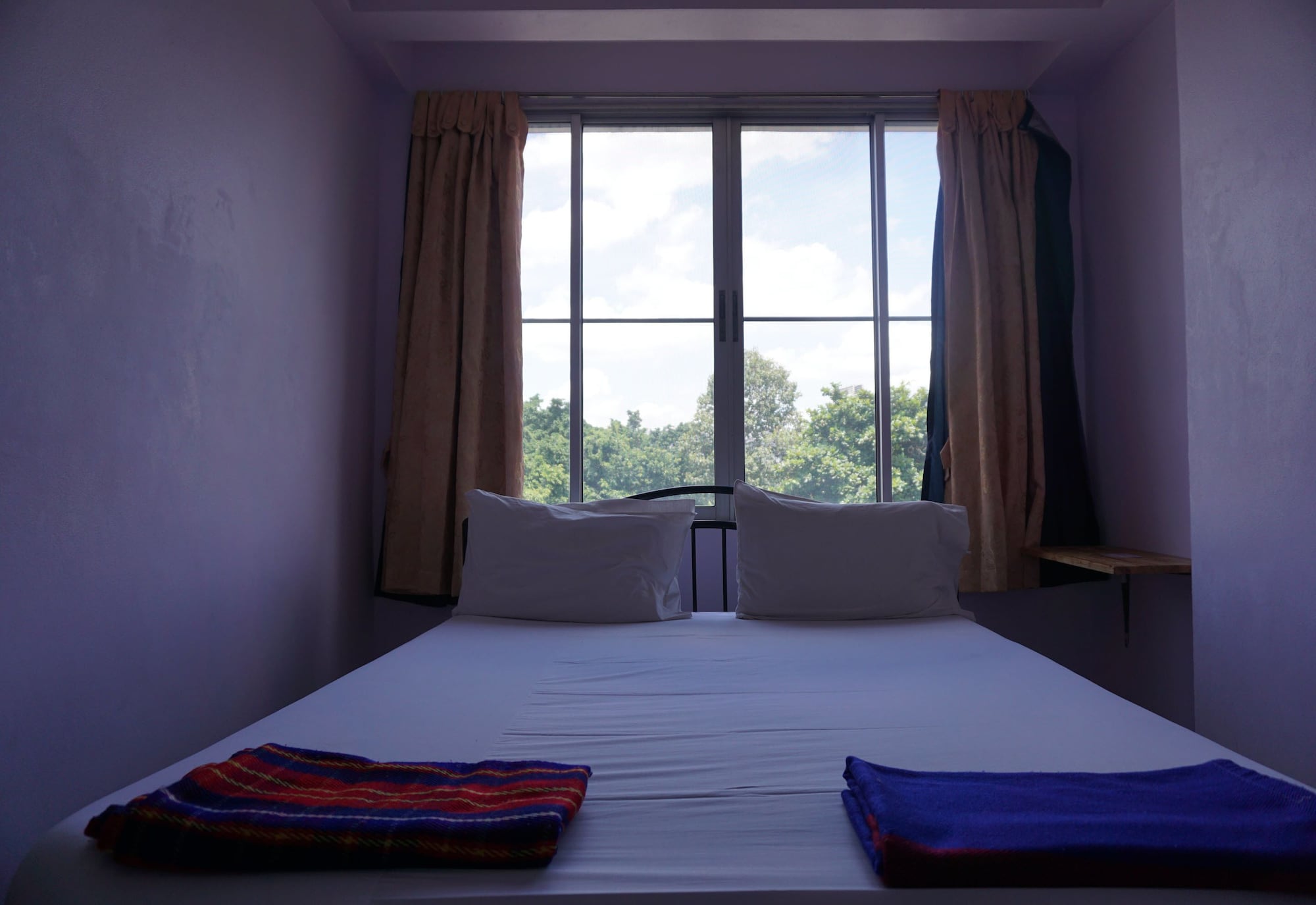 ROOM, DOUBLE BED, WITH FAN