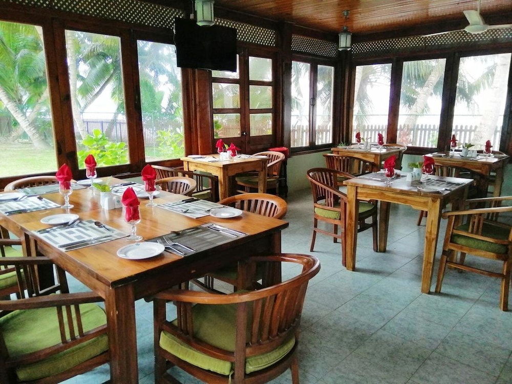Le Relax Beach Resort 40/60