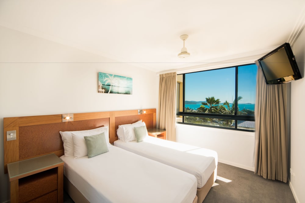 Pinnacles Resort Amp Spa 13/76